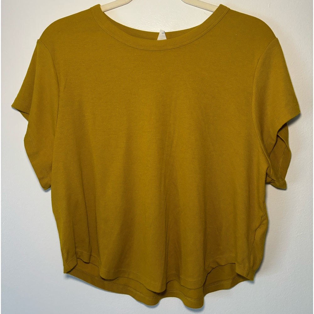 Old Navy Mustard Short Sleeve Tee